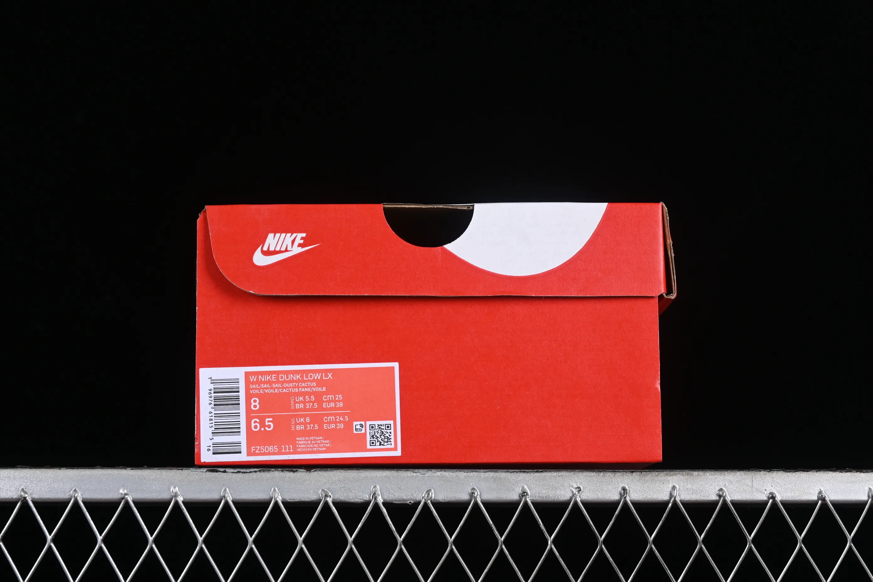 All categories Nk SB Dunk series Nk SB Dunk Low low-top sneakers F version Nk Dunk Low 2024 Year of the Dragon customized model SB low-top casual sneakers FZ5065-111